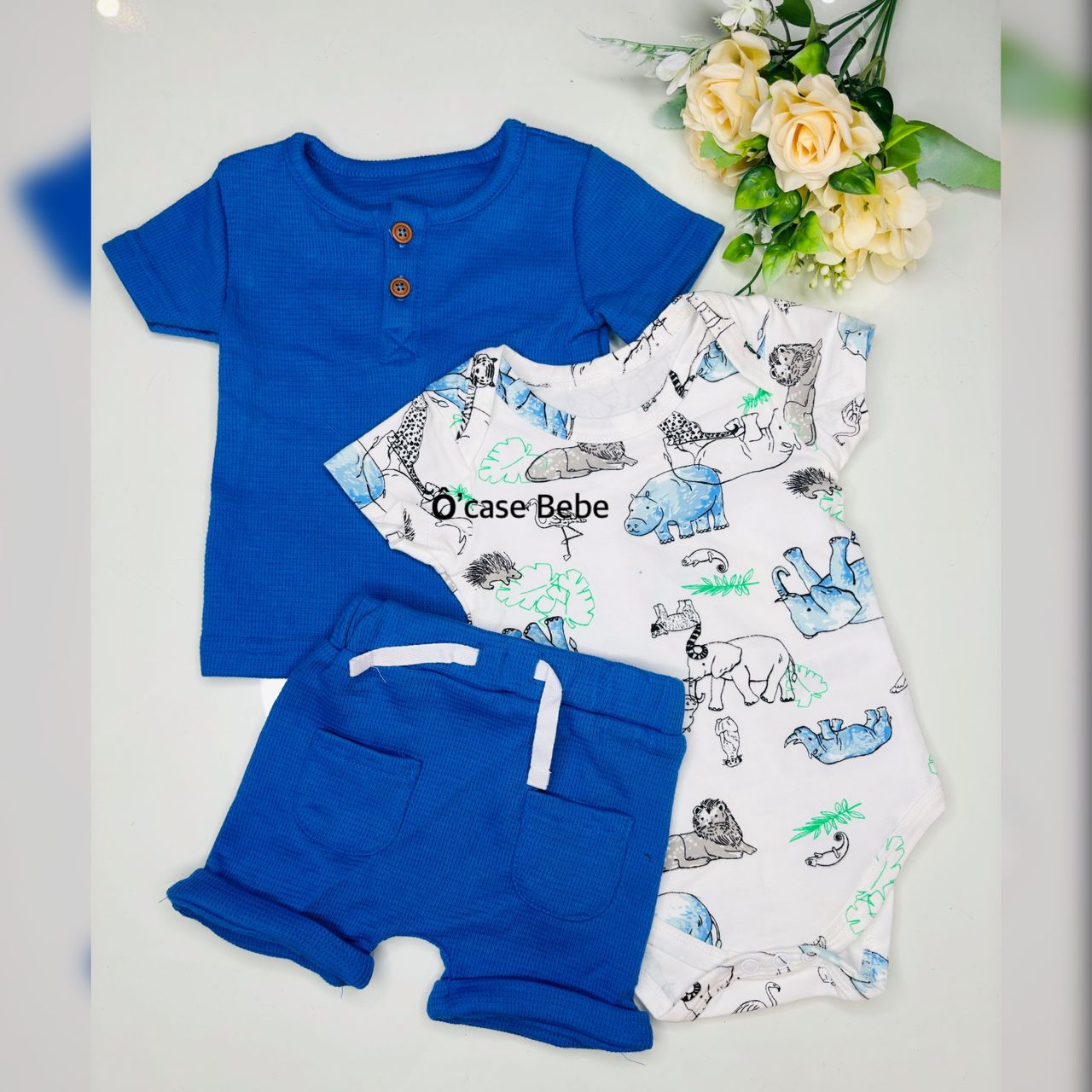2839a5_605a0c8a67984aa8a5aa03080dd93c81mv2.jpg Ensemble Bébé 3 Pièces - T-shirt, Body et Short – Image 1