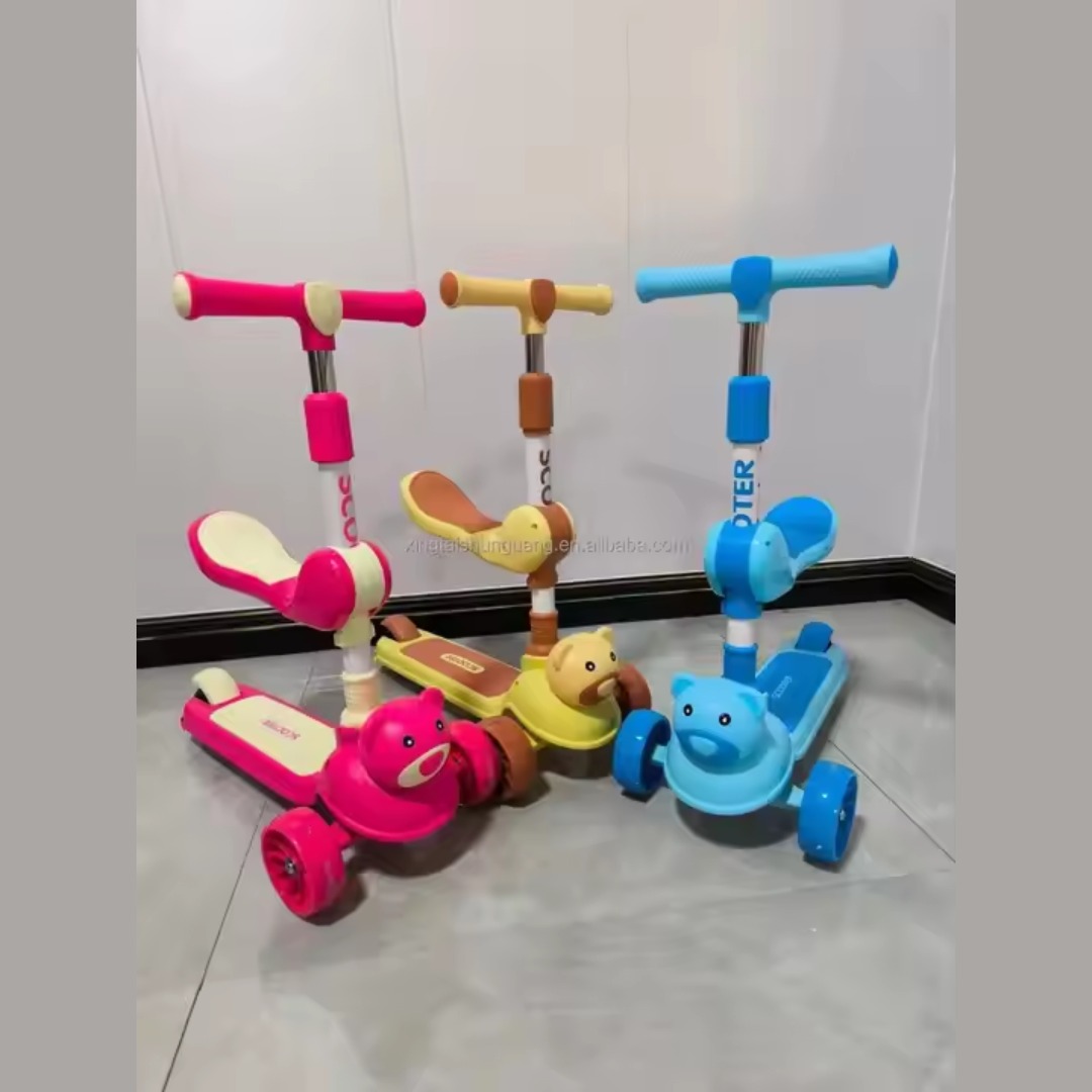 2839a5_eb42ab2507ce4463a1774e78b5071f27mv2.jpg Trottinette – Image 1