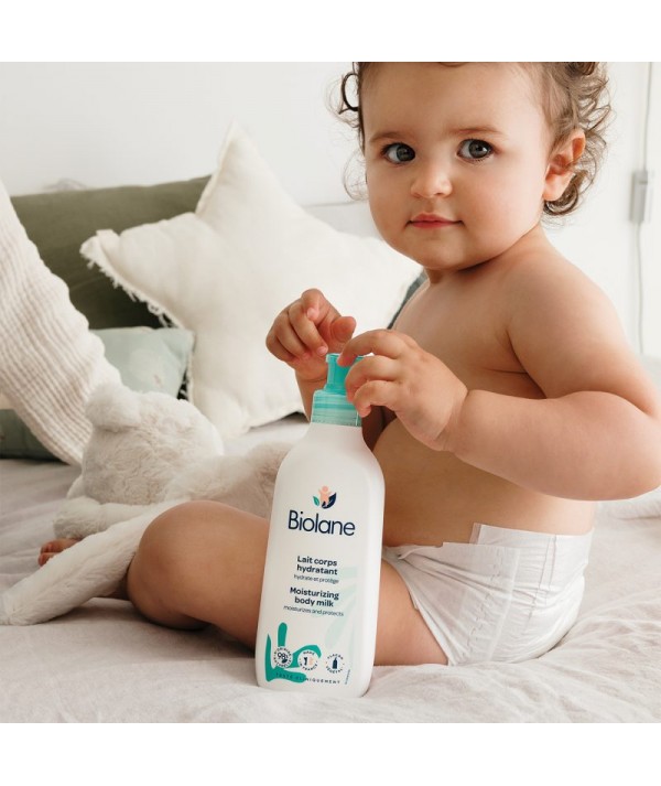 2839a5_6ef45f289c6a47e091a7d571f8cffb62mv2.jpg Lait de corps biolane 750ml – Image 1