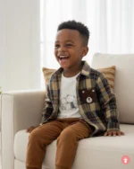 Ensemble garçon madras : chemise manche longue et pantalon, tenue décontractée pour enfant.