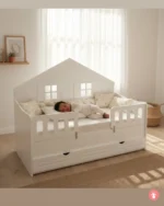 Lit enfant bois forme maison-berceau, lit cabane bébé, chambre enfant naturel