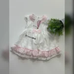 Robe Gamzelim : élégante robe longue pour femme, motif floral bleu et blanc, coupe évasée.