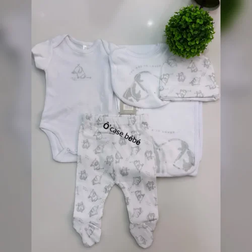 Ensemble naissance six pièces complet - New Baby trousseau